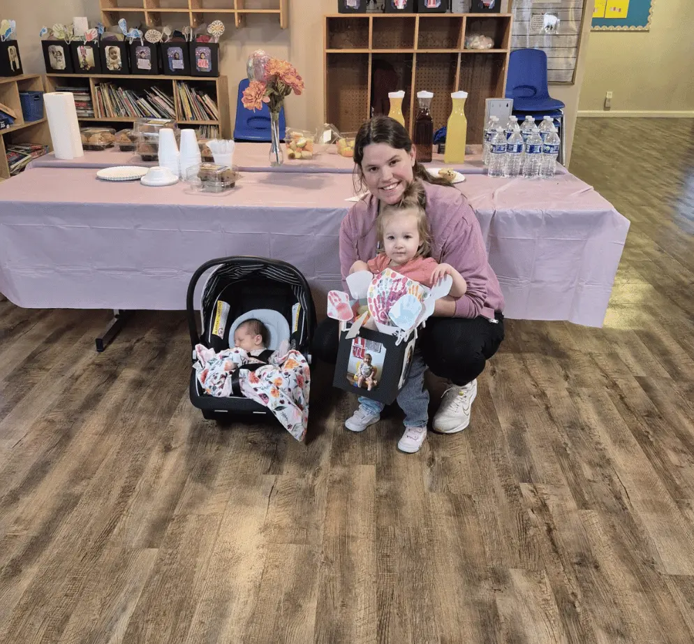 mother and child at preschool st charles mo
